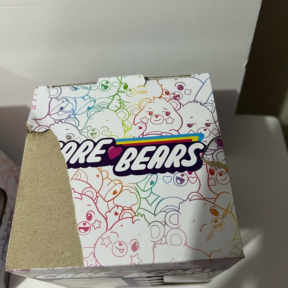 Care Bears Rainbow Aroma Diffuser and Wax Warmer Set - Picture 8 of 10